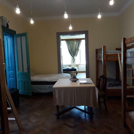 Mountain Tale Hostel บราชอฟ ภายนอก รูปภาพ