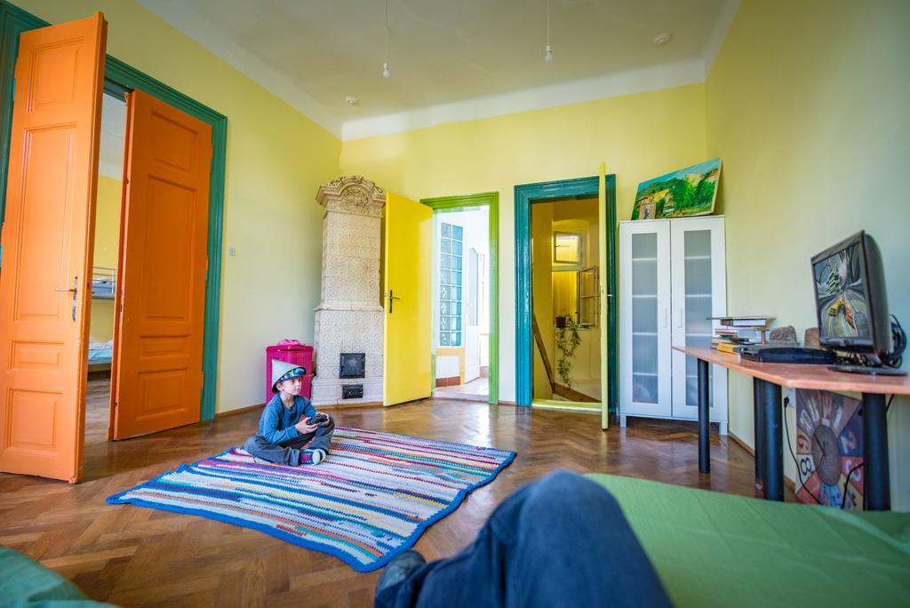 Mountain Tale Hostel บราชอฟ ภายนอก รูปภาพ