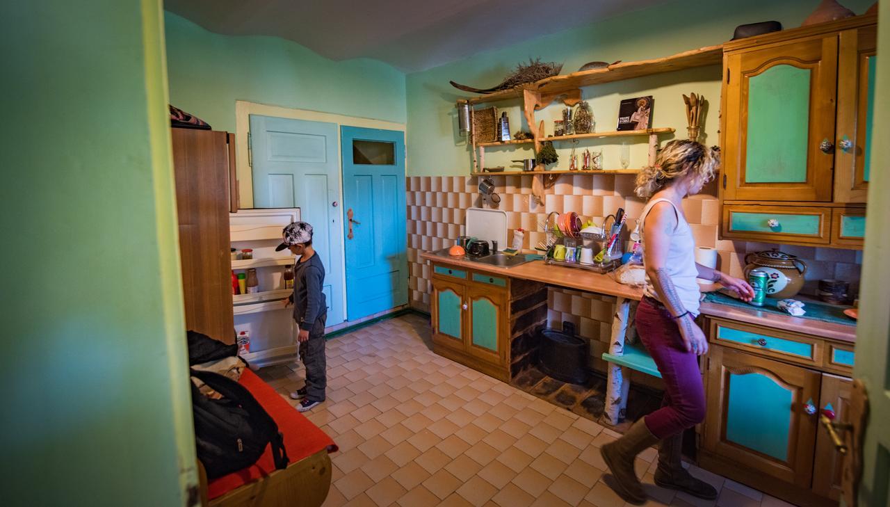 Mountain Tale Hostel บราชอฟ ภายนอก รูปภาพ
