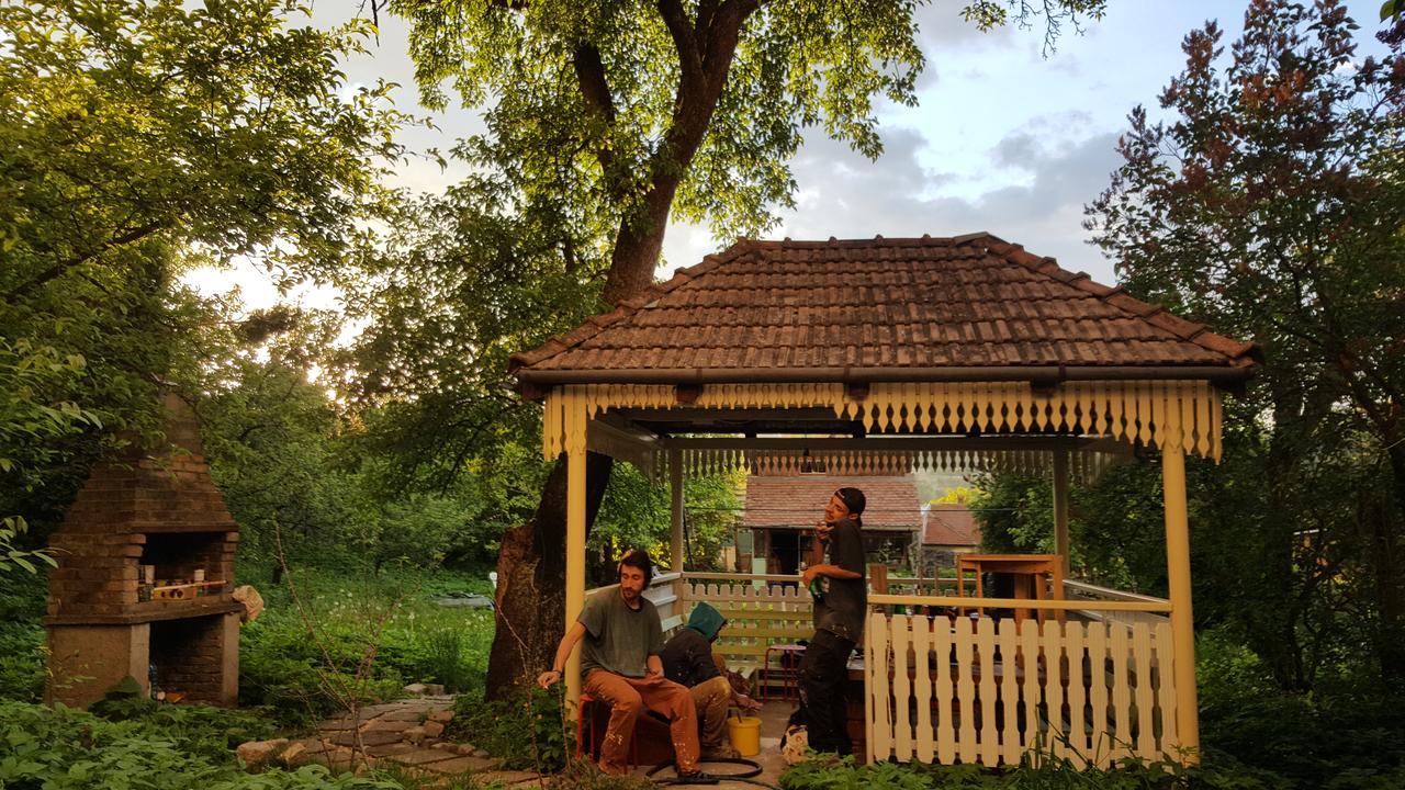 Mountain Tale Hostel บราชอฟ ภายนอก รูปภาพ