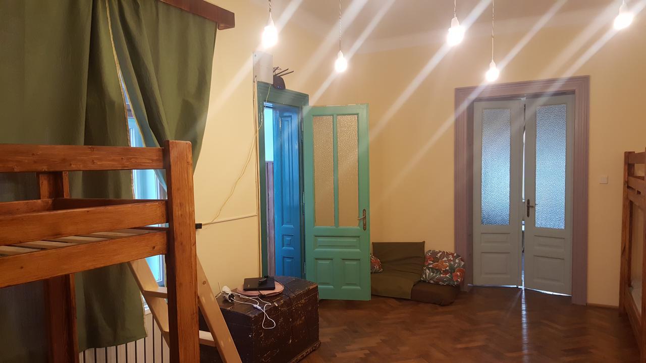 Mountain Tale Hostel บราชอฟ ภายนอก รูปภาพ