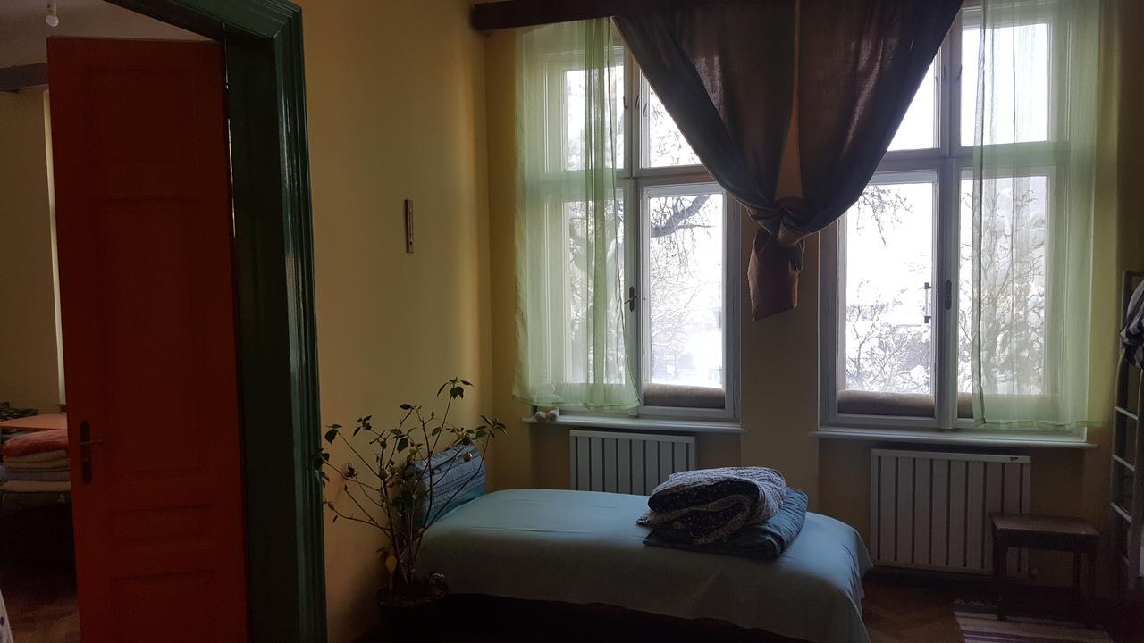 Mountain Tale Hostel บราชอฟ ภายนอก รูปภาพ